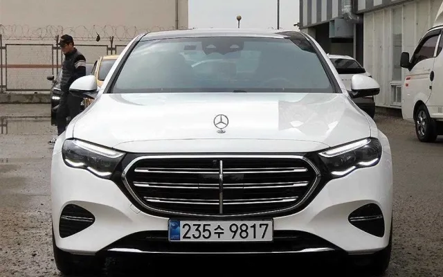 인천중고수입자동차 E-클래스 W214 E350 e 4MATIC 매물 사진 1 - 2025/05 8,412km